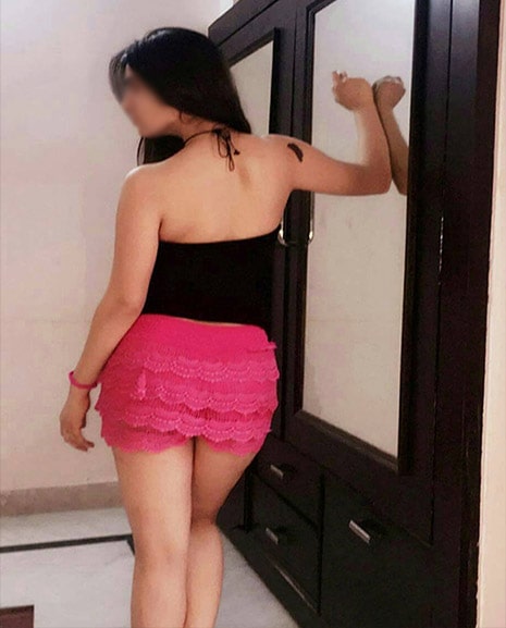 delhi female escort